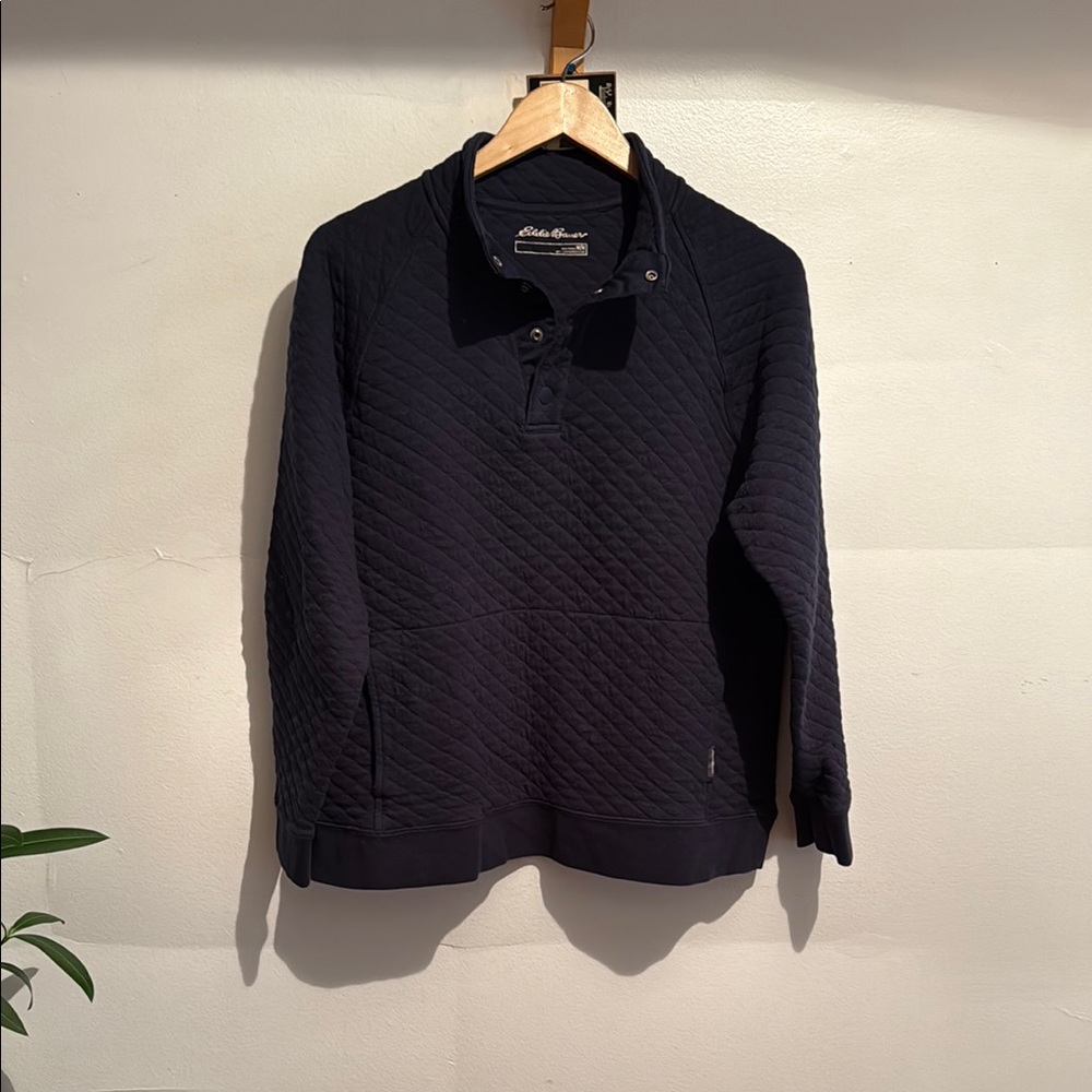 Eddie Bauer Men's dark navy Quilted Sweater